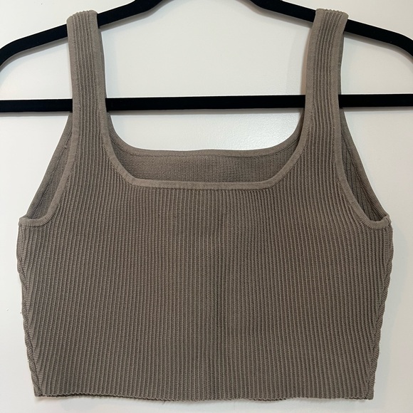 Aritzia Babaton Sculpt Knit Top - Picture 2 of 3